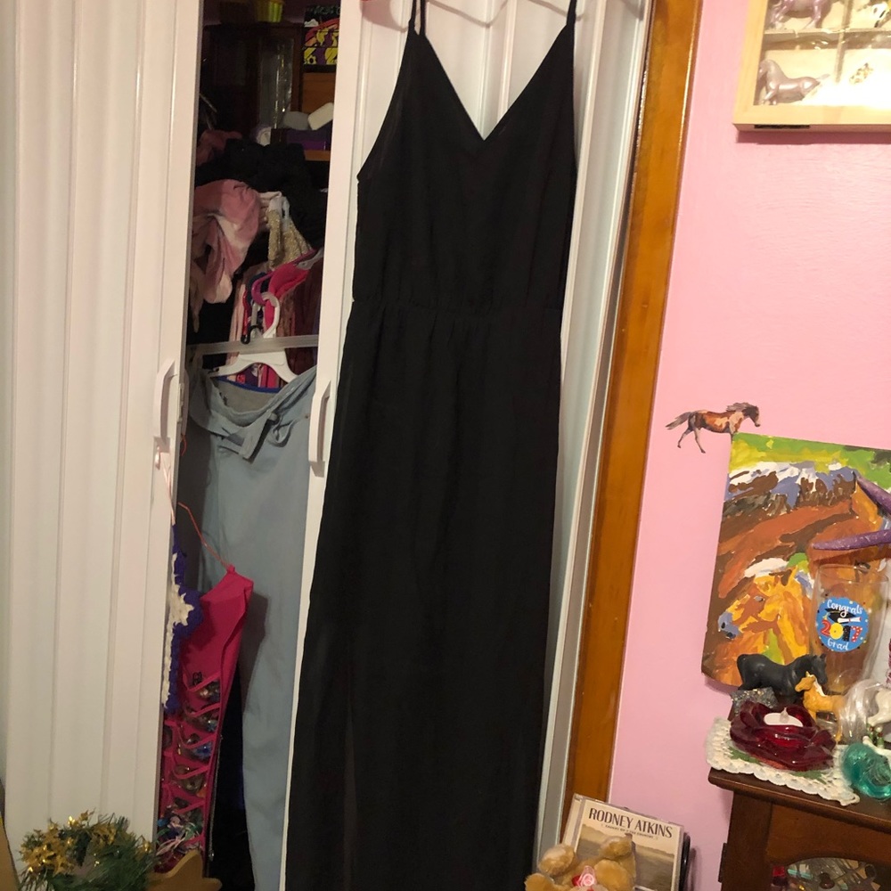 H&M Maxi Dress w Slit (taking down in 7 days)